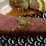 肴屋ぱんだ亭 - マグロはとろけるような脂のりです( ﾟДﾟ)ｳﾏｰ