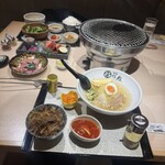 牛刺しと焼肉 仔虎 - 