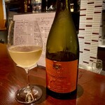 ビストロ ヴァン・ラヴァン - 白ワイン、シャルドネ　750円