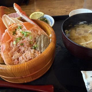カニと海鮮丼 かじま_1