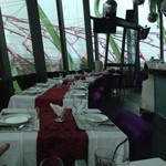 SuperTree by IndoChine - 店内