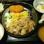 和楽 - 日替わりランチ☆コロッケと生姜焼
