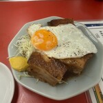 大衆食堂ニューヘイロー - 豚角煮エッグ