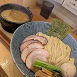麺道 ひとひら