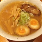 博士ラーメン別館 ＆ HAKASE Thai 博士レストラン本店 - 特沖縄天然塩ラーメン☺︎780円