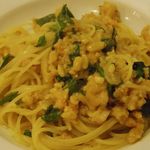 ラ・ベットラ・ダ・オチアイ - 海老・帆立・イカのバジリコ風味ラグーソース