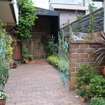 トゥ・ラ・ジョア - 2015/5門から建屋まで