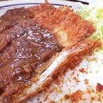 キッチン南海 - カツは食べやすい薄さ