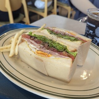 LONCAFE_1