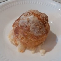 ラ・リビエール - チーズの入ったシュー