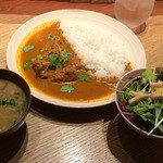 ランチのチキンカレーセット950円＋税