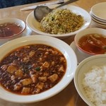 店主は、陳健民さんのお弟子さんの「典代婁」さん