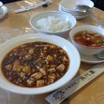典代婁 - 「麻婆豆腐 (1000円)」＋「白飯 (350円)」