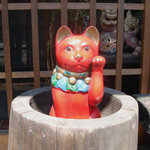 萬吉禎 - 赤い招き猫
