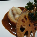 やまと吉永 - ﾚﾝｺﾝﾁｯﾌﾟｽと鯛のﾊﾟｲ包みｶﾚｰｿｰｽ