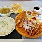 はらぺこ - 山賊揚げ･M＋ライスセット（680＋300円＋税）