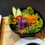 ザ ボウル カフェ - 野菜サラダ（サニーレタスメインの野菜サラダは珍しいかも？）