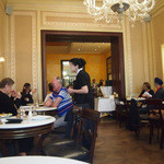 DEMEL - ２階の座席