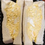 西友 - 料理写真:白いたっぷりたまごサンド 199円税込