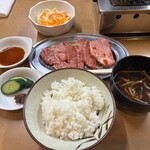 焼肉 幸 - 
