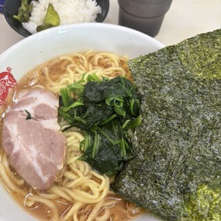 ラーメン 町田家_0