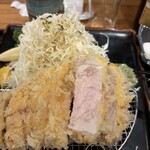 とんかつ いわい - 程よいピンクちゃん♪