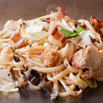 みかづき - 料理写真:ホルモン焼うどん