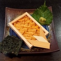 淡路島産赤ウニ、黒ウニ  時価