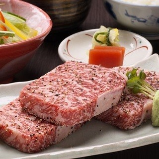 說到Hida Takayama,“Hida牛肉”。優質食材編織的絕品令人贊嘆不已