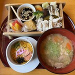 いちにいさん - 料理写真:黒豚の野菜蒸しセット