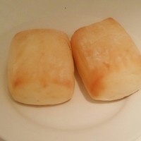 GINTO 池袋店 - ランチについているパン(おかわり自由！)