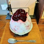 CAFE めがね書房 - ブルーベリーかき氷