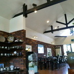 散歩道 - 小屋裏露出の雰囲気ある内装