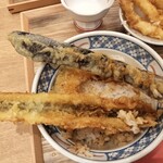 博多天麩羅 あげてんや - アナゴと、同じ形状のナス
