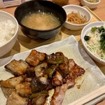 やよい軒 - 料理写真: