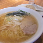 中華そば＋半チャーハン（880円）