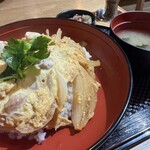 うなぎ 親子丼 焼き鳥 うな鶏酒場 - 