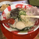 熟成豚骨ラーメン専門 一番軒 - 料理写真:
