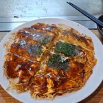 府中焼き 鉄板焼 だいまる - 鉄板で食べるの苦手なので、お皿に移してもらった