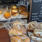 パンとワインの店 ぱんびーの - 