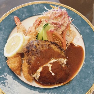 レストランのなか_0