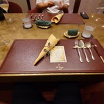 トゥ・ラ・ジョア イズム