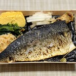 刷毛じょうゆ 海苔弁山登り - 料理写真:焼き鯖炙り仕上げの海苔弁