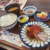 地中食堂 BASE