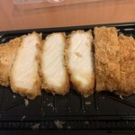 ロピア - 料理写真:厚切りとんかつ