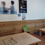 ほっこりごはん屋 輔 - 小上がりは2卓