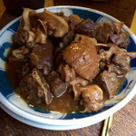 宇ち多゛ - 絶品の煮込み