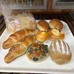 ちいさなパン畑 - 料理写真:レジの順番待ちのtimingで、パチリンコ☆