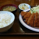 ひよどり亭 - トンカツ定食