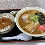 ラーメン まつなが - 料理写真: